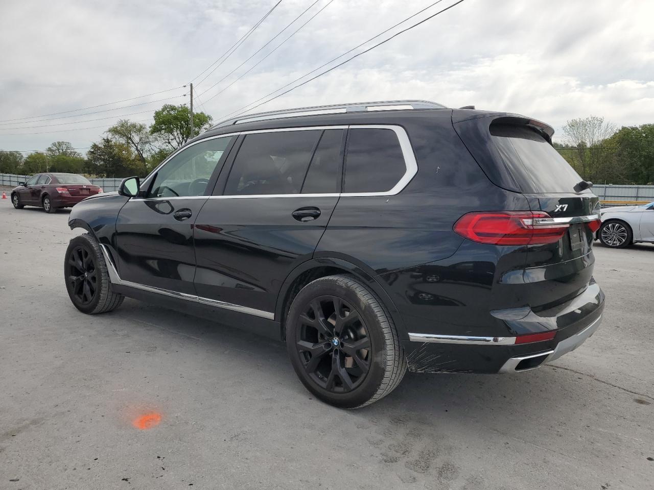 2022 BMW X7 XDRIVE4 - Фото 2