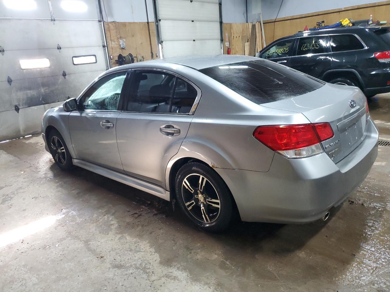 2011 SUBARU LEGACY 2.5 - Фото 2