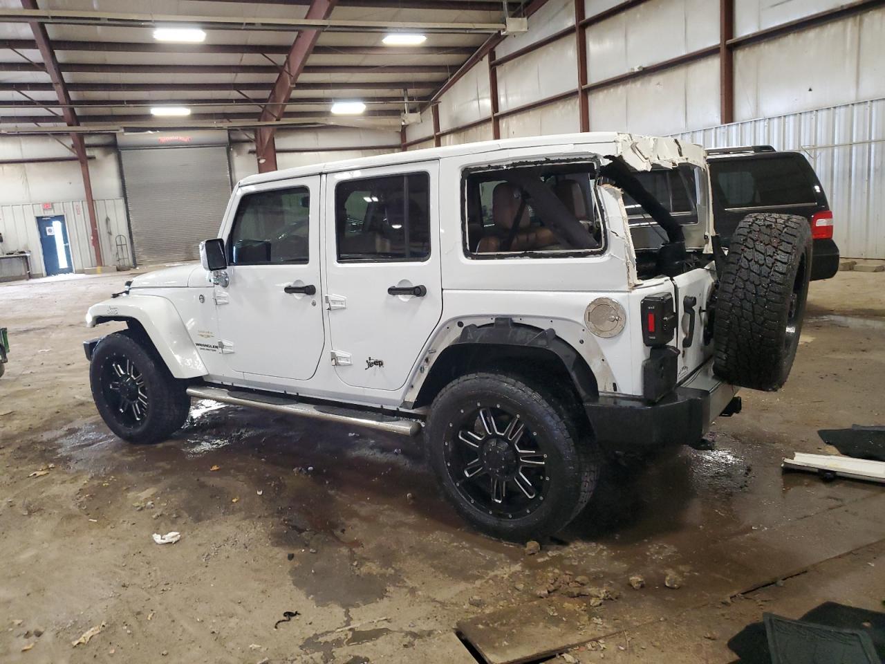 2015 JEEP WRANGLER U - Image 2