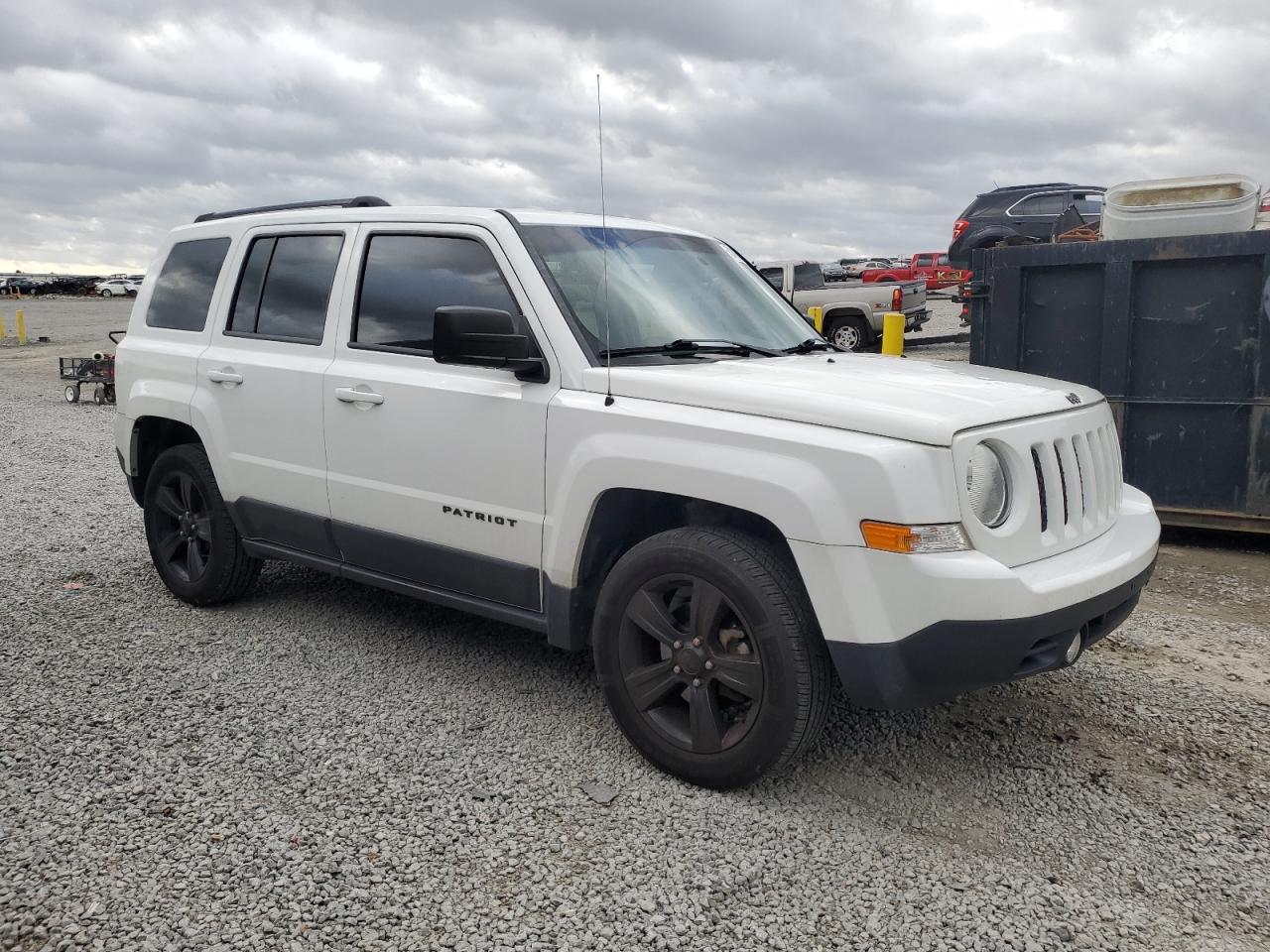 2015 JEEP PATRIOT SP - Image 4
