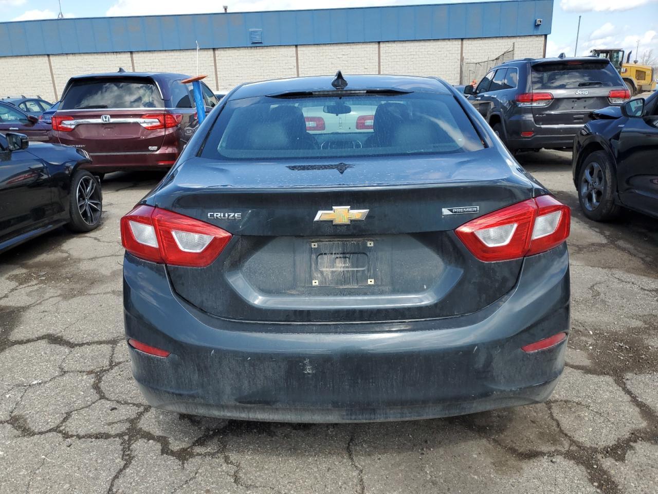 2017 CHEVROLET CRUZE PREM - Фото 6