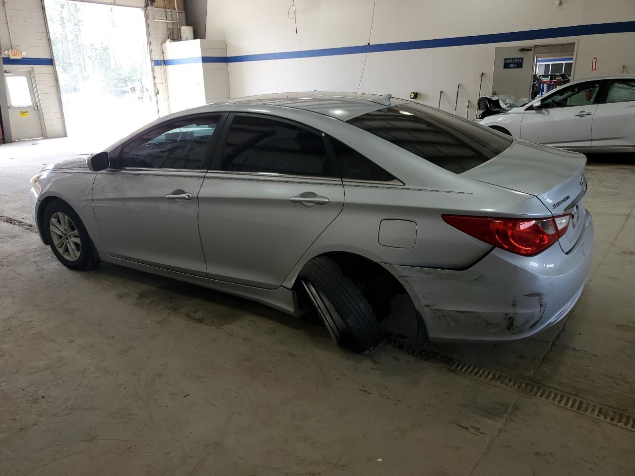 2011 HYUNDAI SONATA GLS - Фото 2