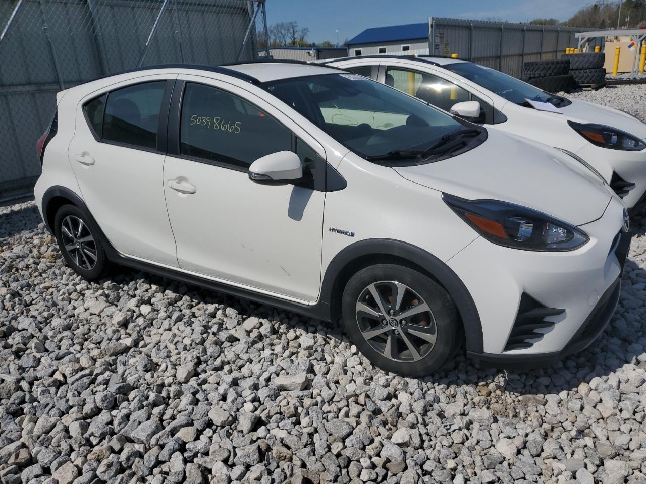 2018 TOYOTA PRIUS C - Image 4