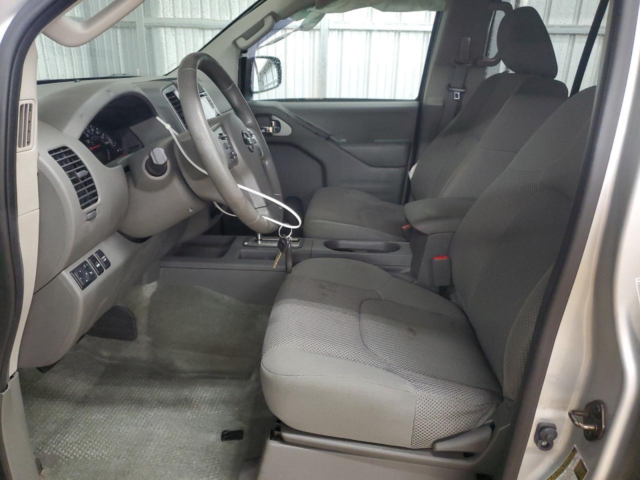 2016 NISSAN FRONTIER S - Фото 7
