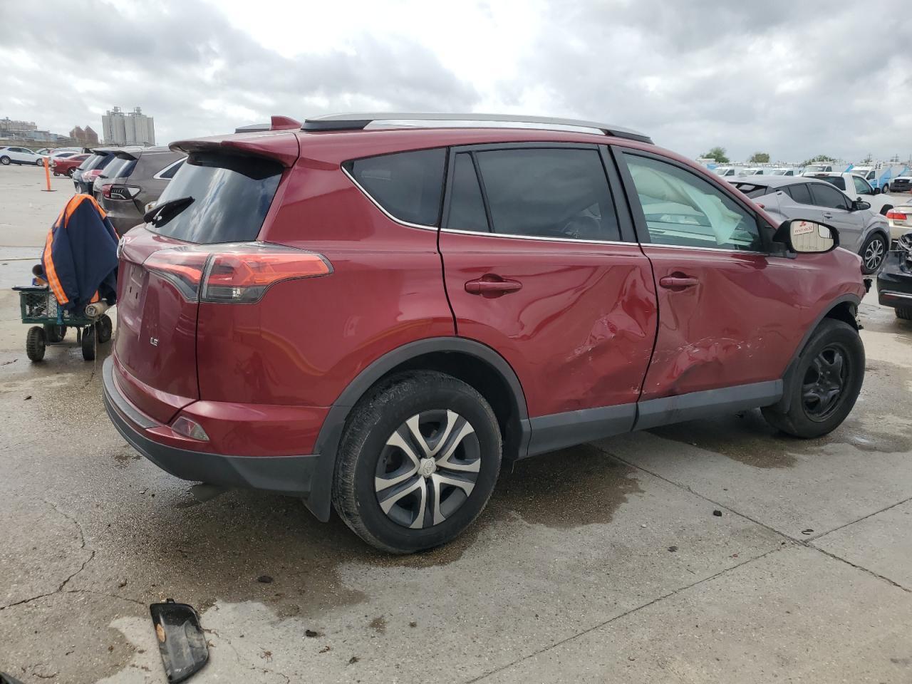 2018 TOYOTA RAV4 LE - Image 3