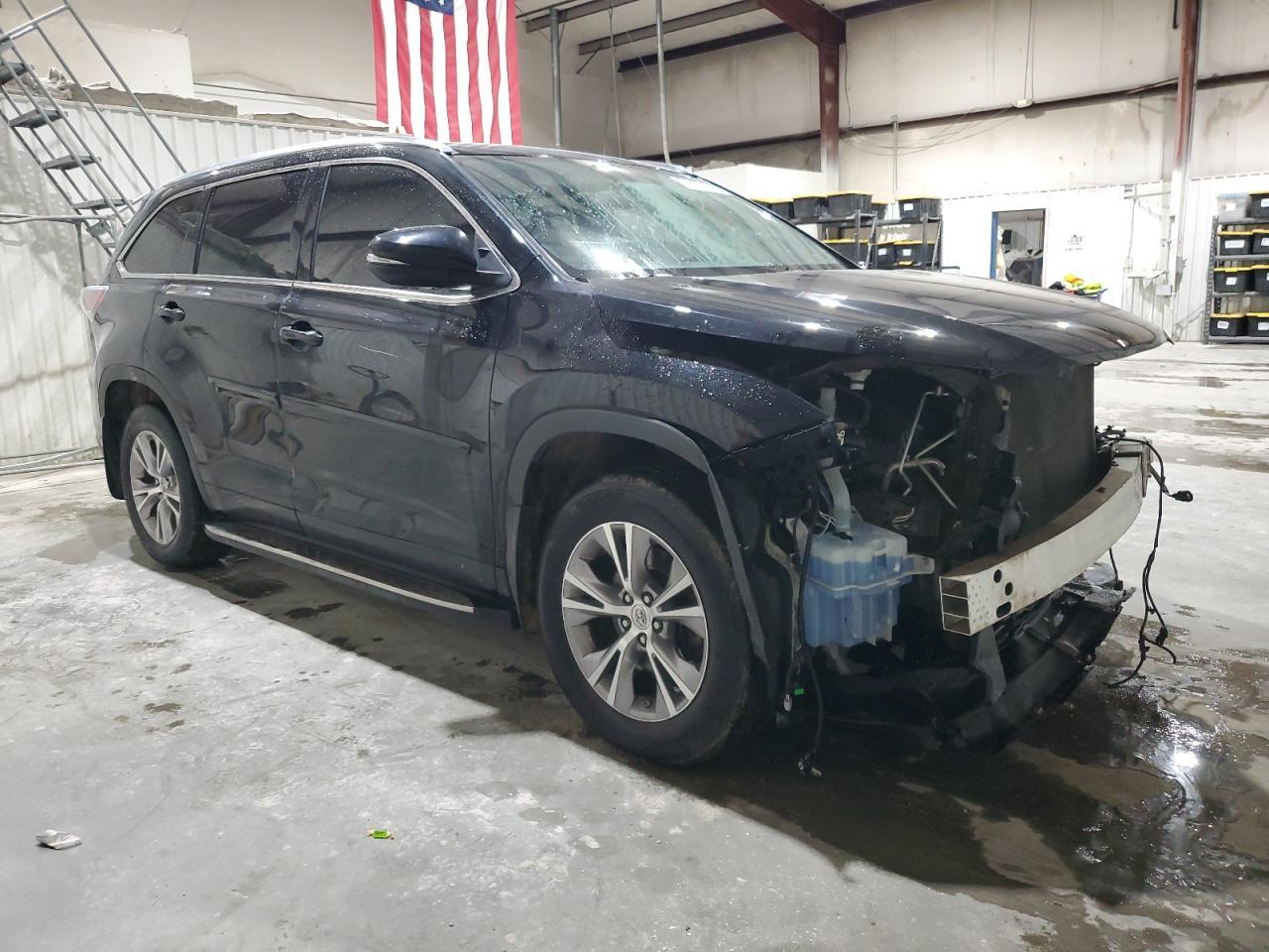 2015 TOYOTA HIGHLANDER - Image 4