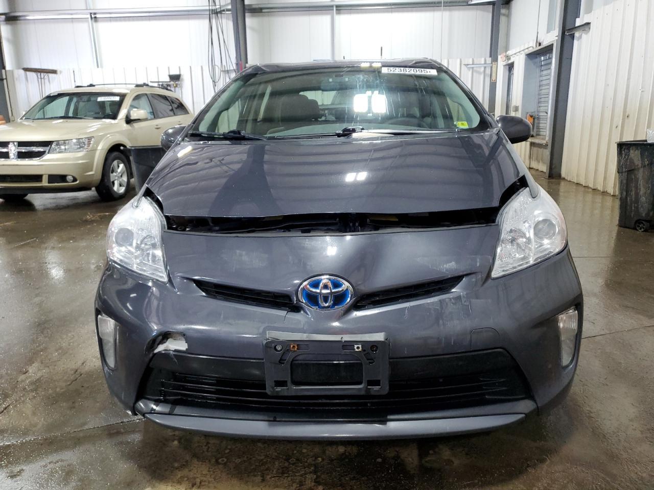 2013 TOYOTA PRIUS - Фото 5