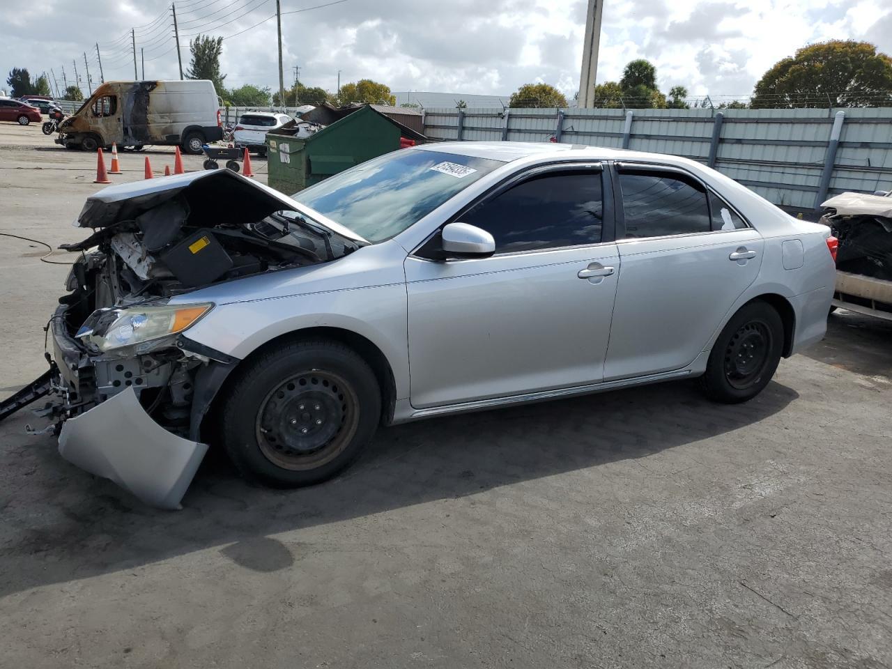 2013 TOYOTA CAMRY L