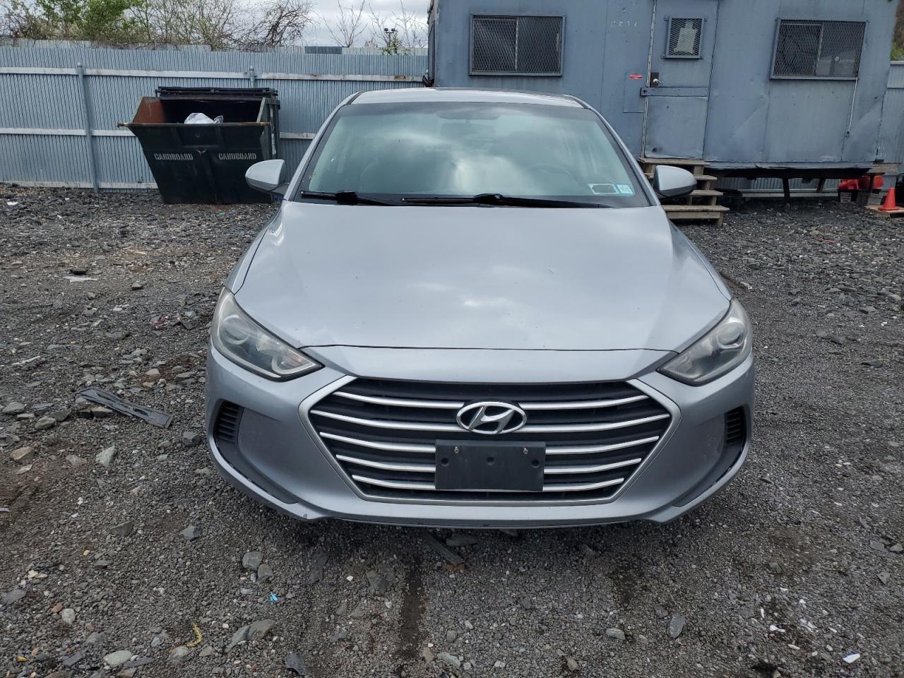 2017 HYUNDAI ELANTRA SE - Фото 5