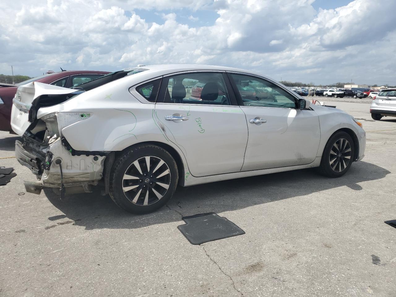 2018 NISSAN ALTIMA 2.5 - Фото 3
