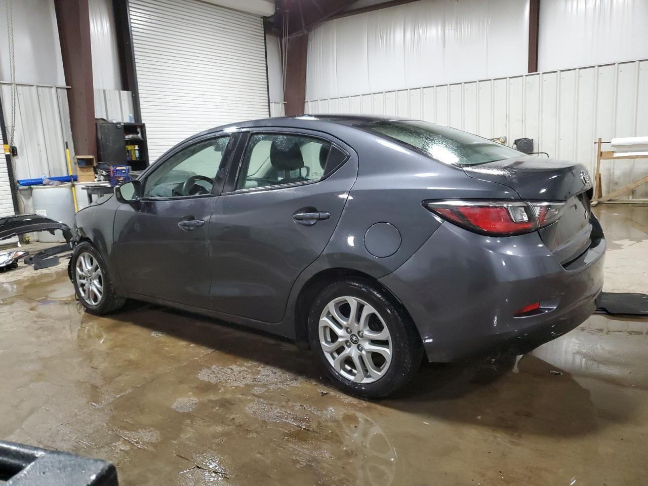 2017 TOYOTA YARIS IA - Фото 2