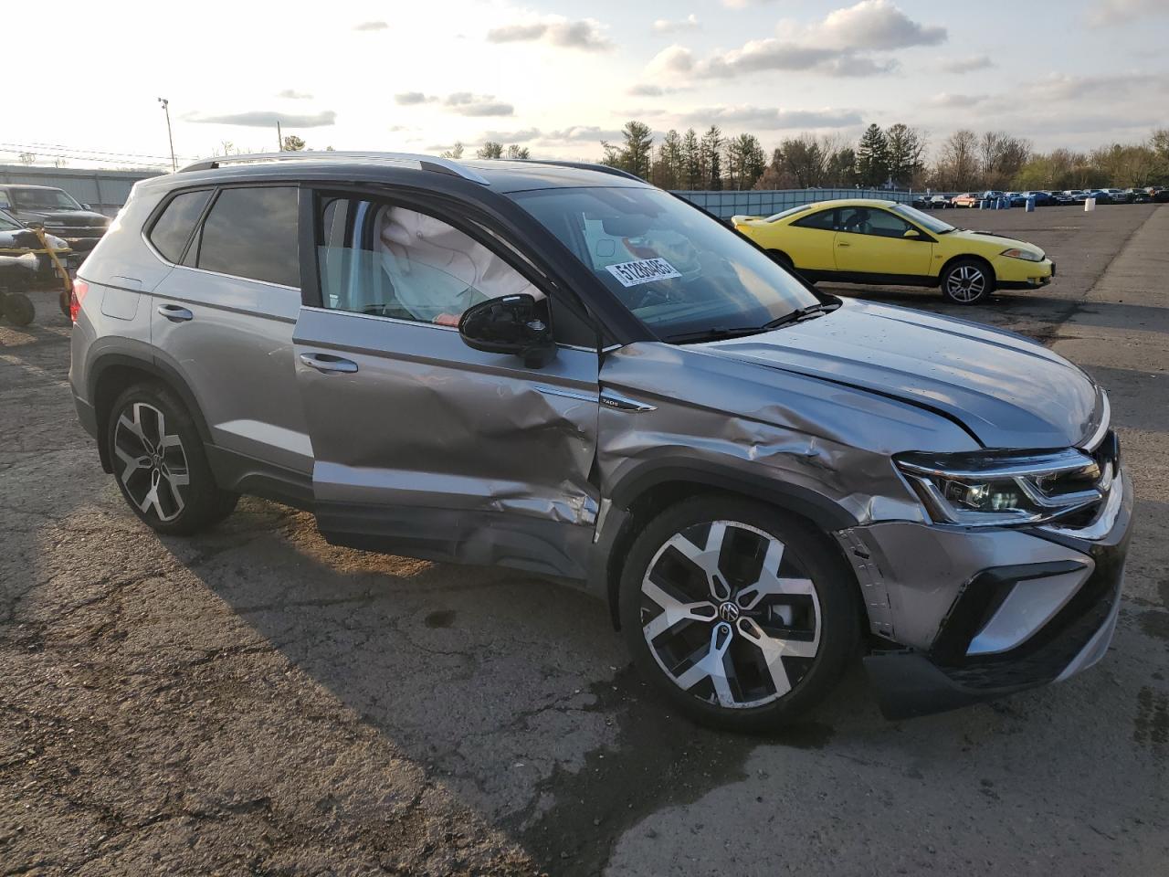 2023 VOLKSWAGEN TAOS SEL - Фото 4