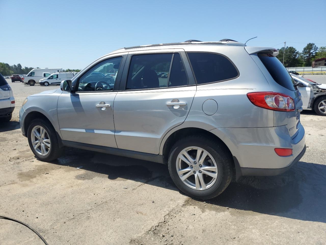 2010 HYUNDAI SANTA FE S - Image 2