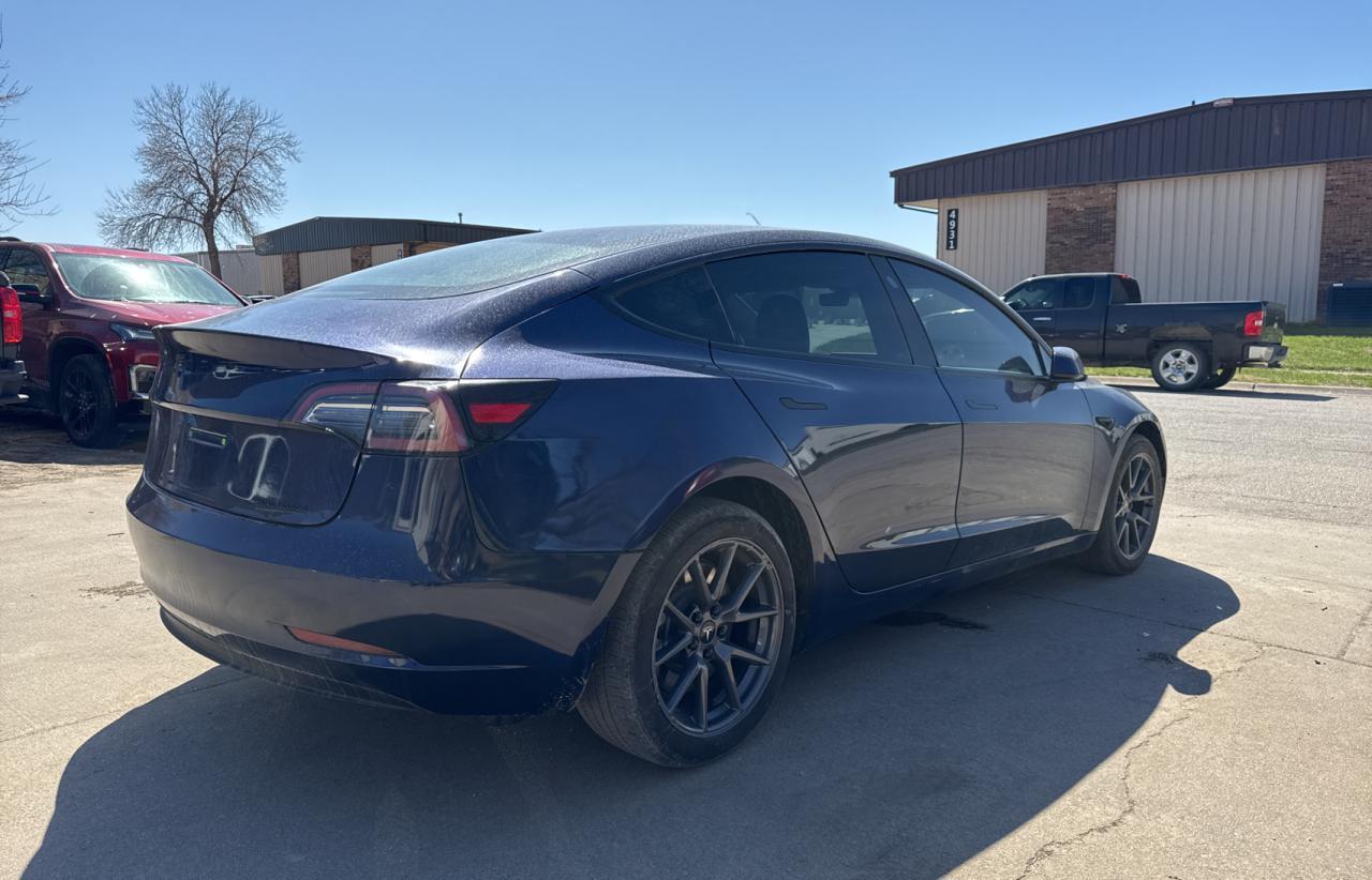 2023 TESLA MODEL 3 - Фото 4