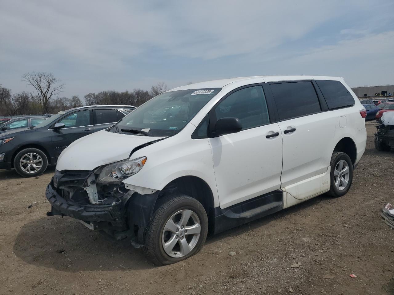 2020 TOYOTA SIENNA L