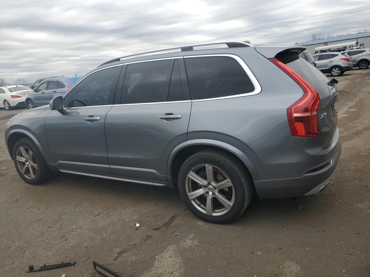 2016 VOLVO XC90 T6 - Фото 2