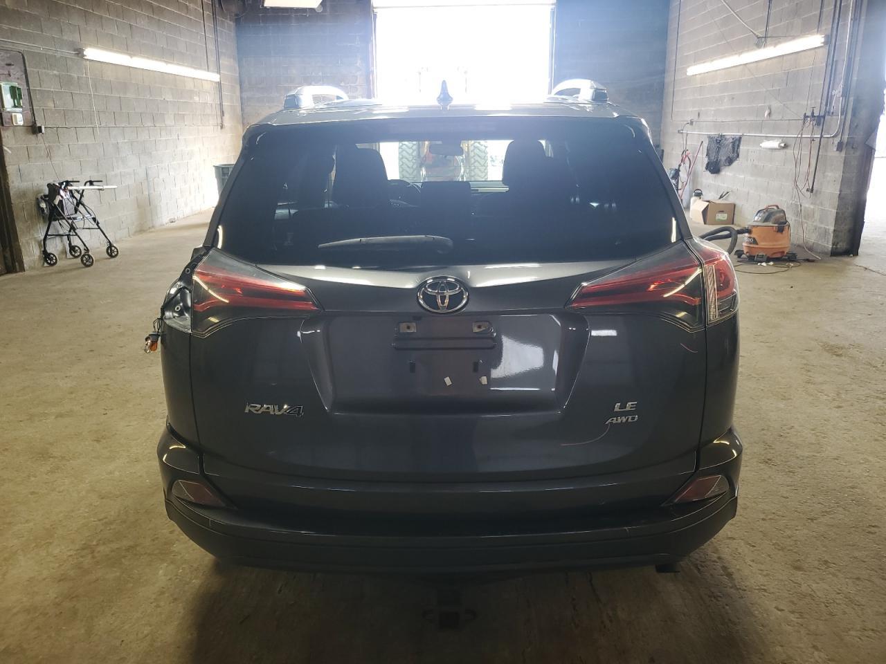 2018 TOYOTA RAV4 LE - Image 6