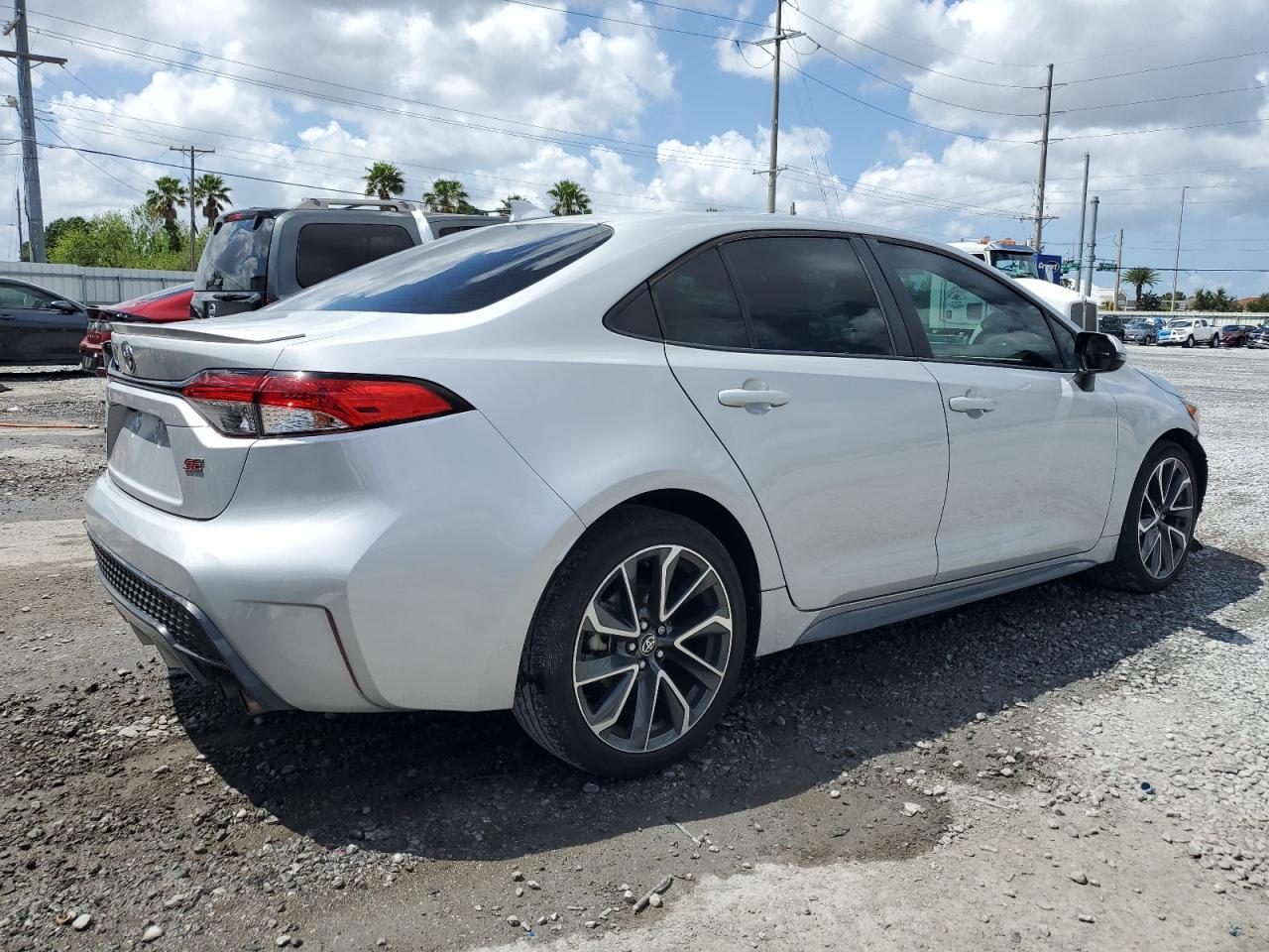 2020 TOYOTA COROLLA SE - Фото 3