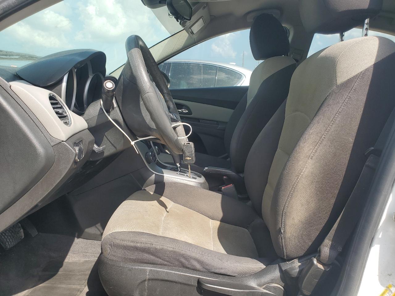 2012 CHEVROLET CRUZE LS - Image 7