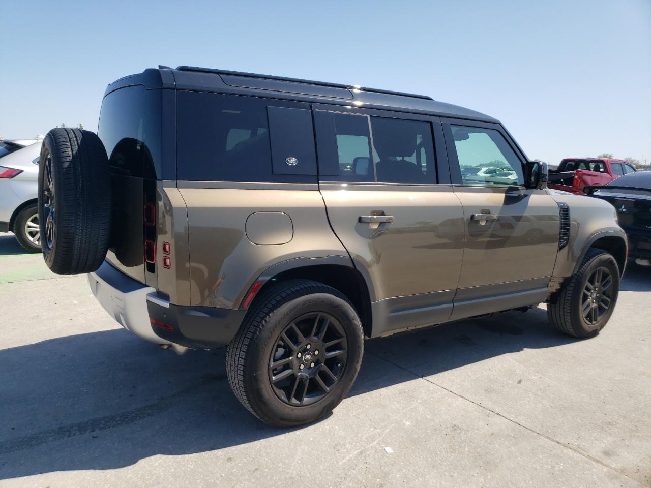 2024 LAND ROVER DEFENDER 1 - Image 3