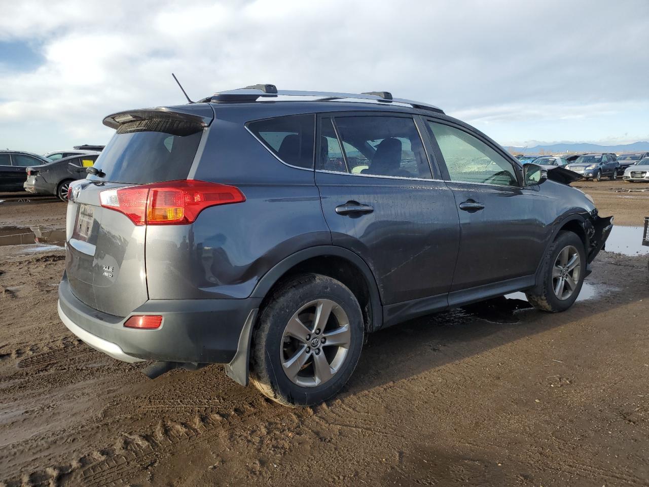 2015 TOYOTA RAV4 XLE - Фото 3