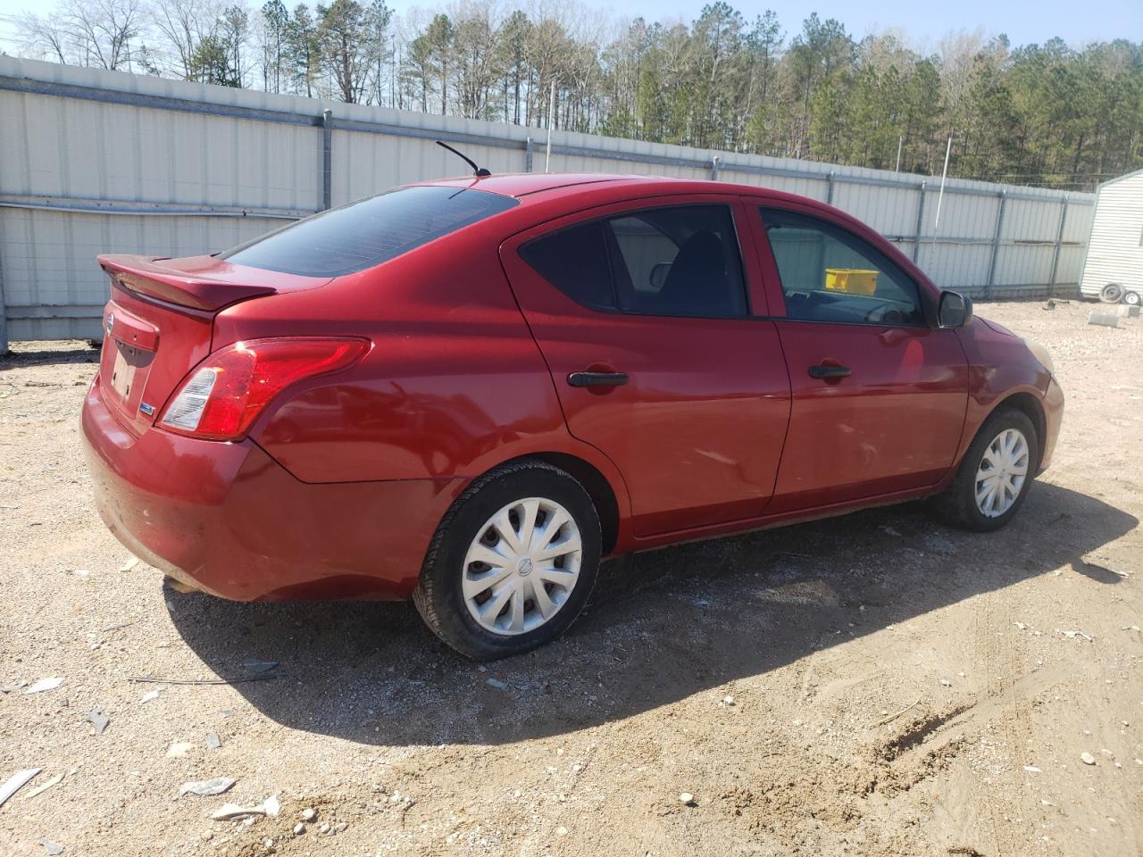 2014 NISSAN VERSA S - Фото 3