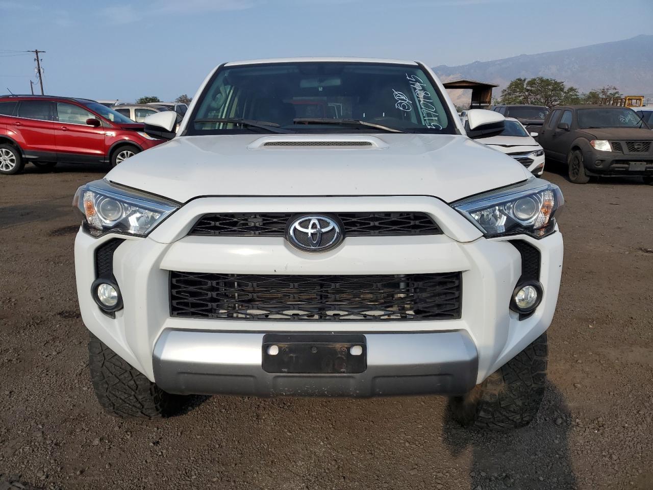 2019 TOYOTA 4RUNNER SR - Фото 5