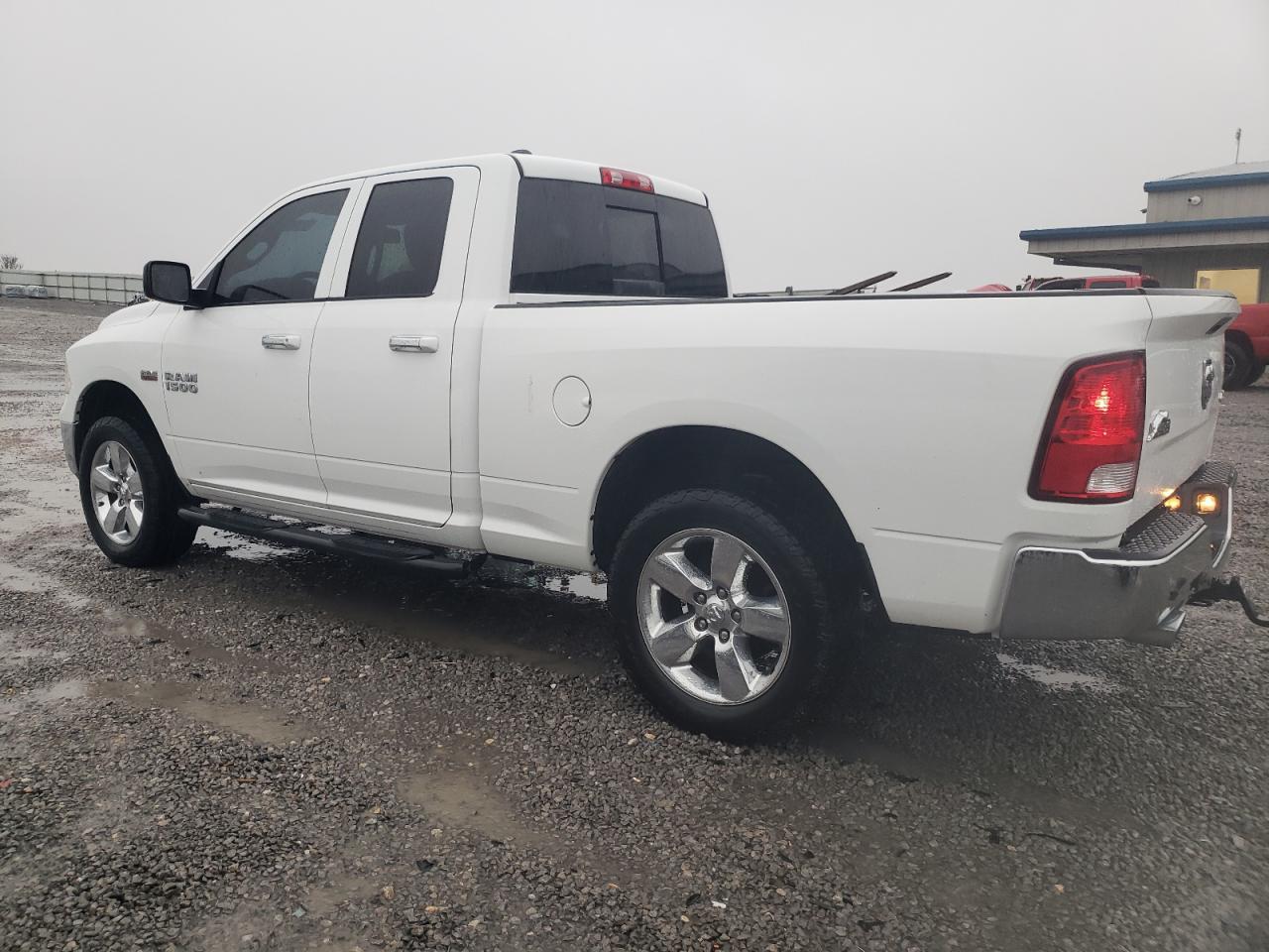 2015 RAM 1500 SLT - Image 2