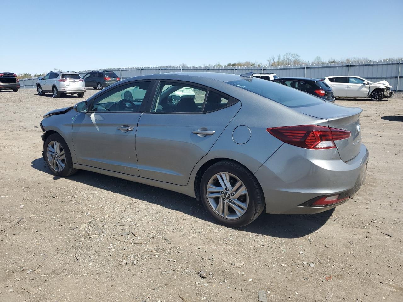 2019 HYUNDAI ELANTRA SE - Фото 2