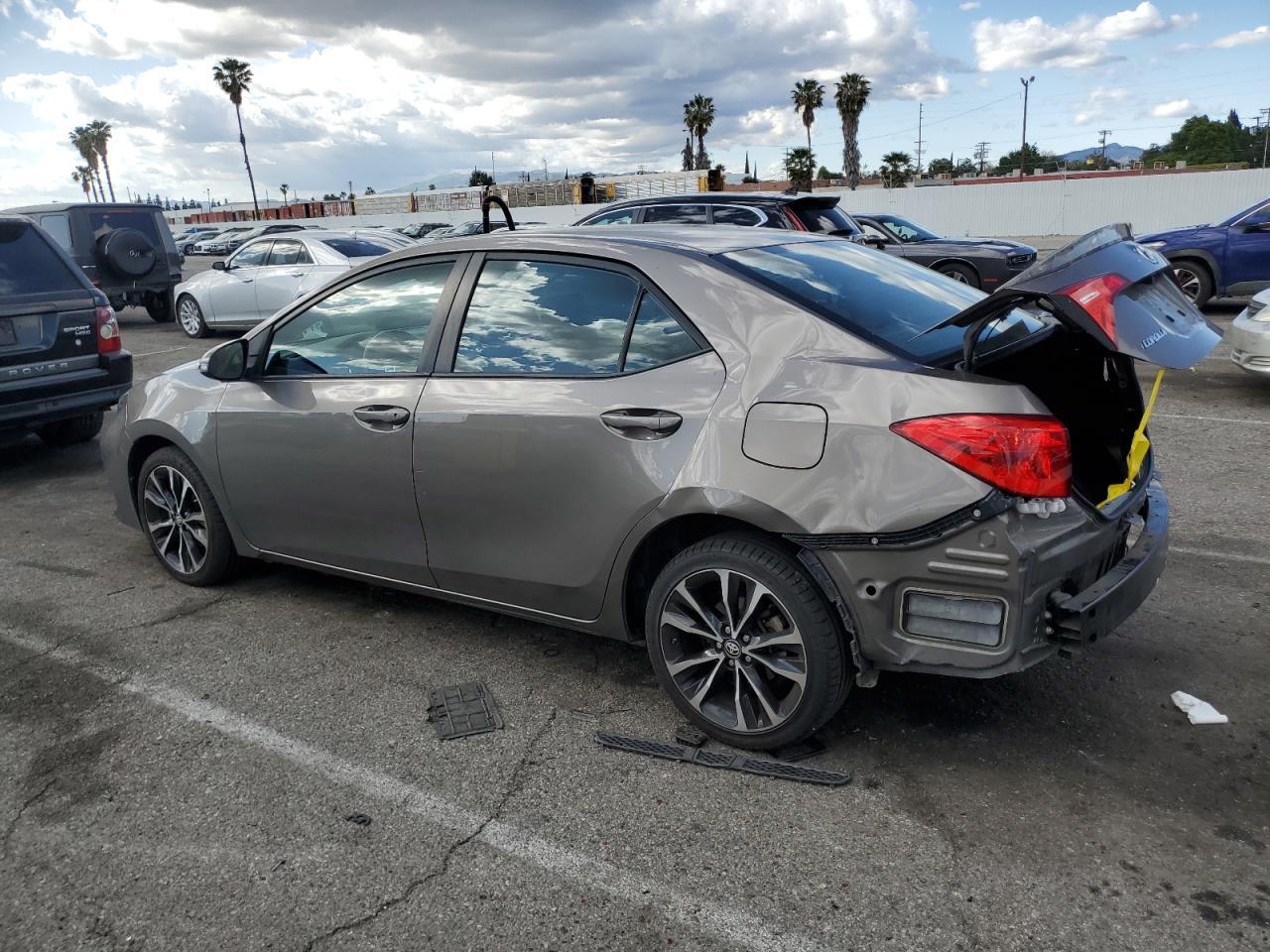 2018 TOYOTA COROLLA L - Фото 2