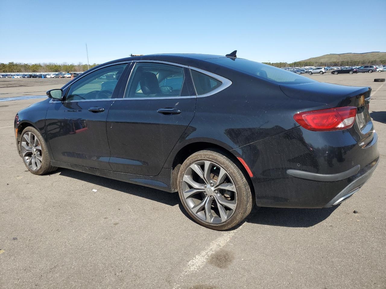 2015 CHRYSLER 200 C - Фото 2
