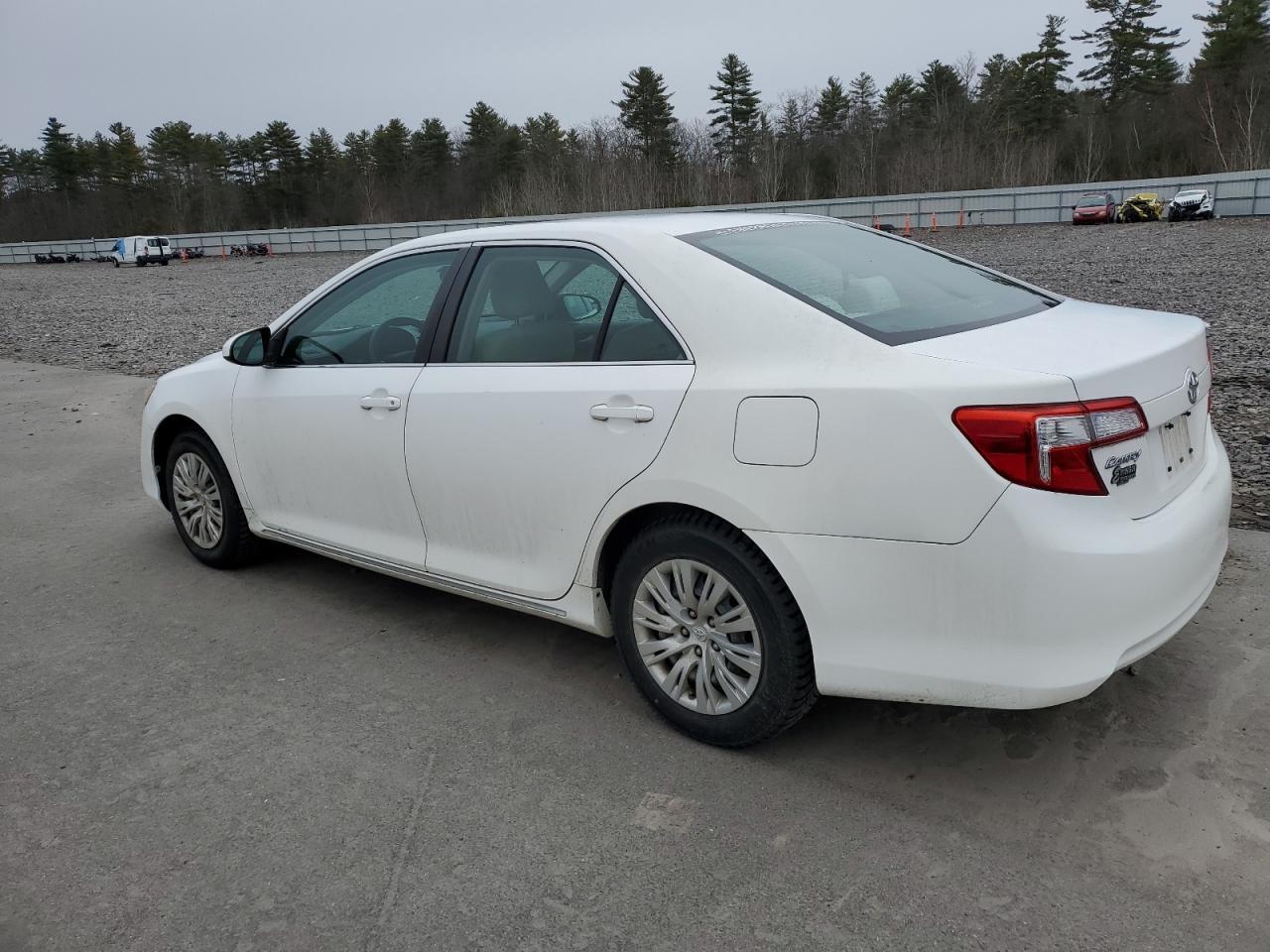 2012 TOYOTA CAMRY BASE - Фото 2