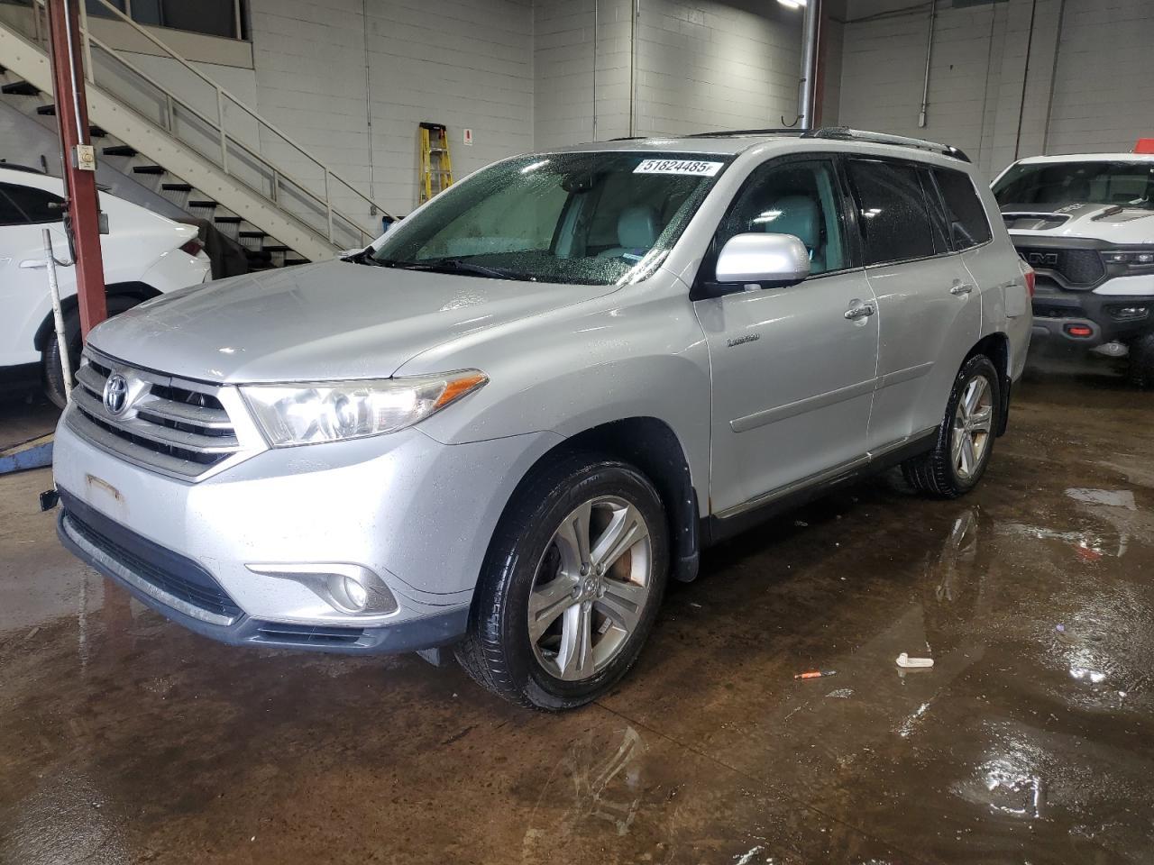 2011 TOYOTA HIGHLANDER