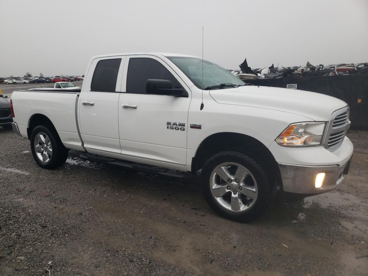 2015 RAM 1500 SLT - Image 4