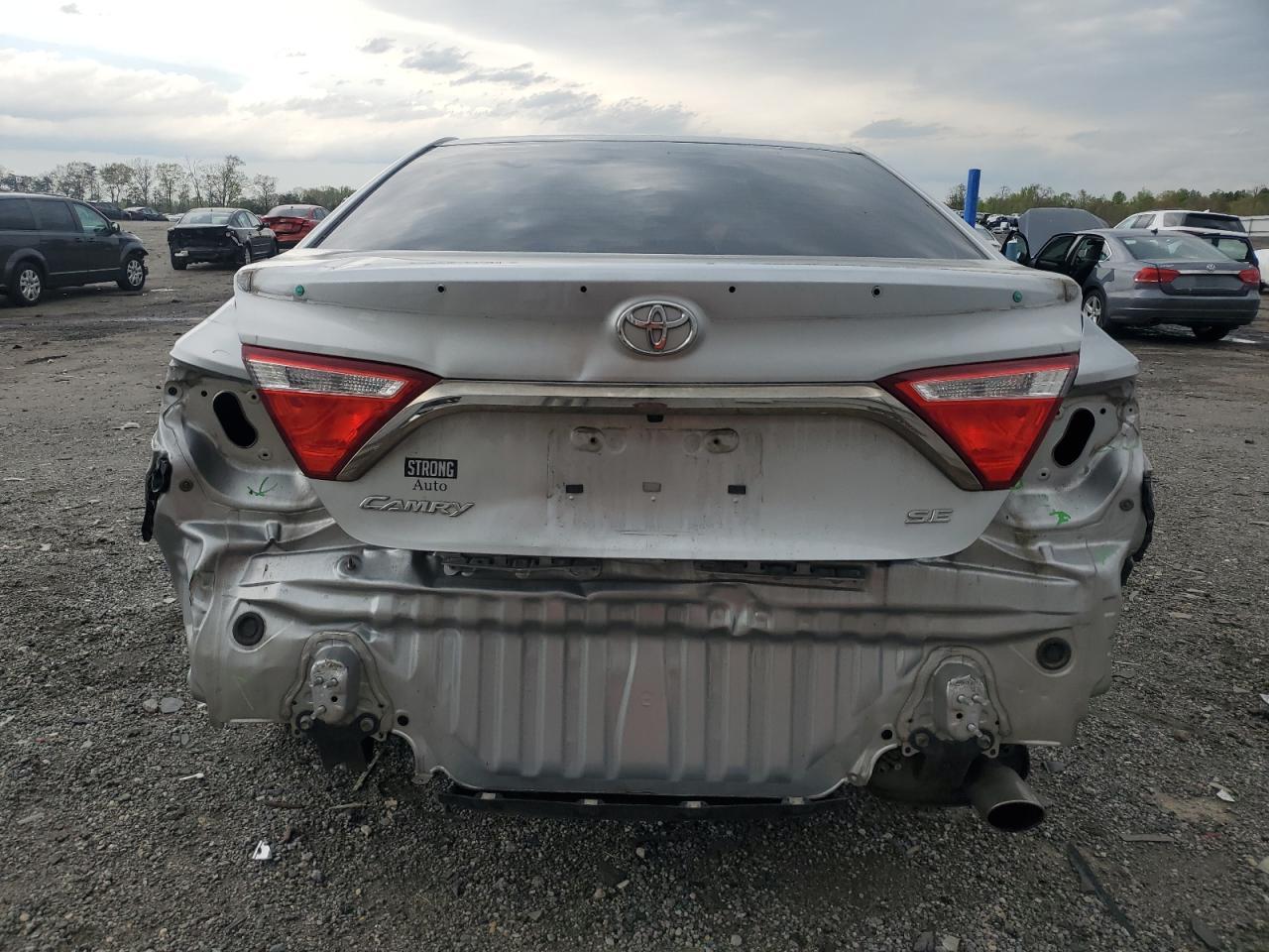2016 TOYOTA CAMRY LE - Image 6