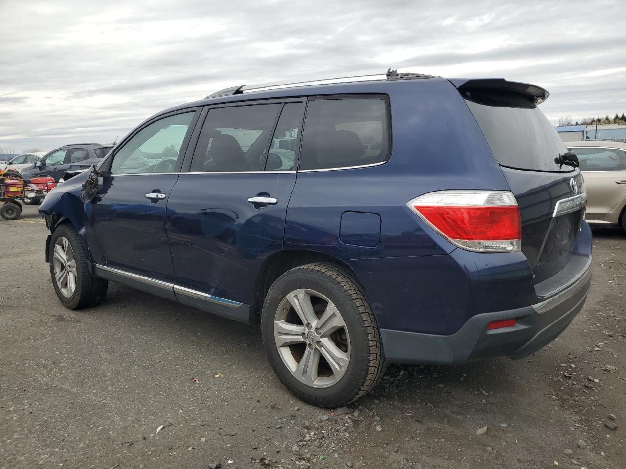 2012 TOYOTA HIGHLANDER - Фото 2