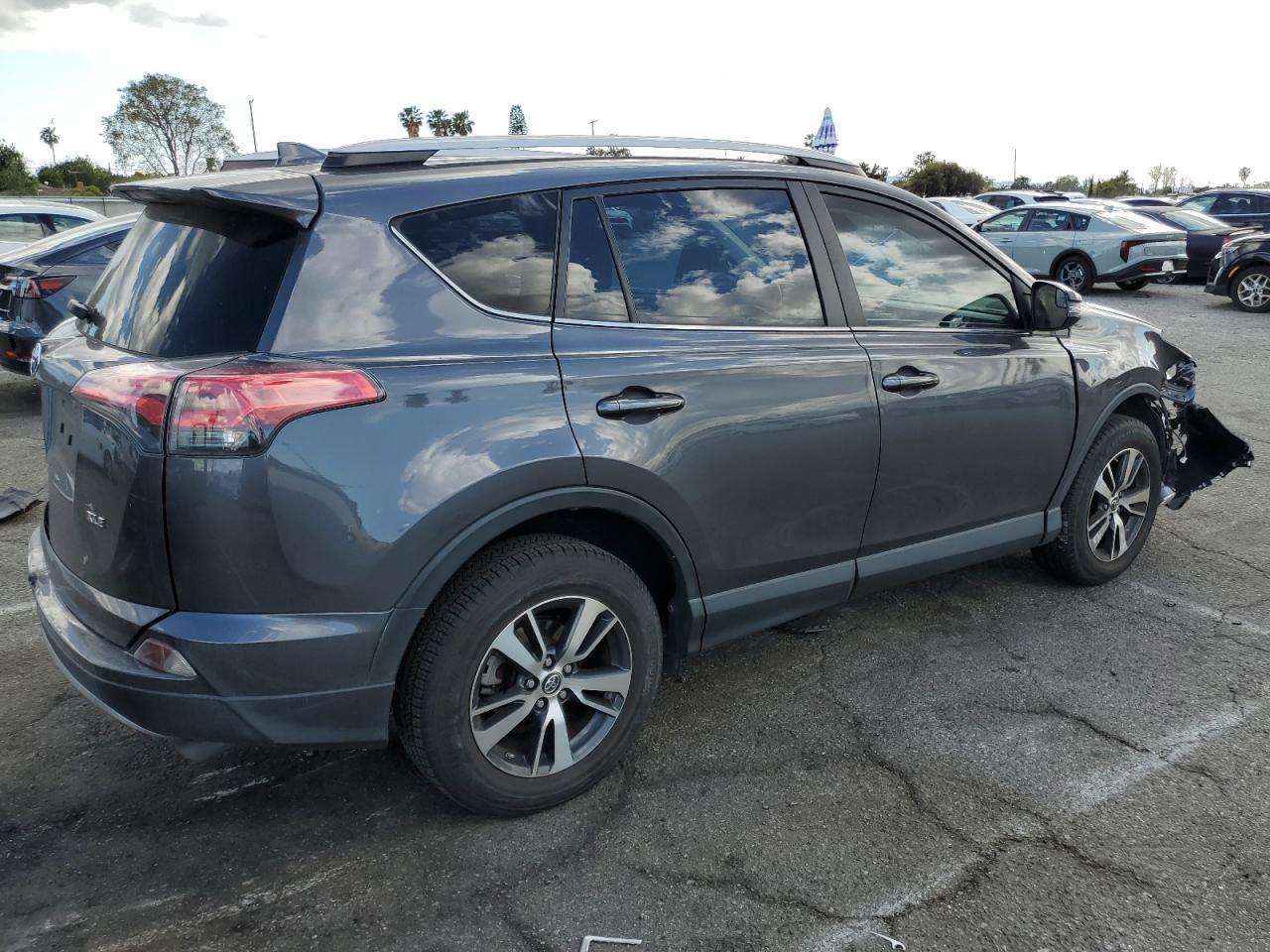 2017 TOYOTA RAV4 XLE - Image 3