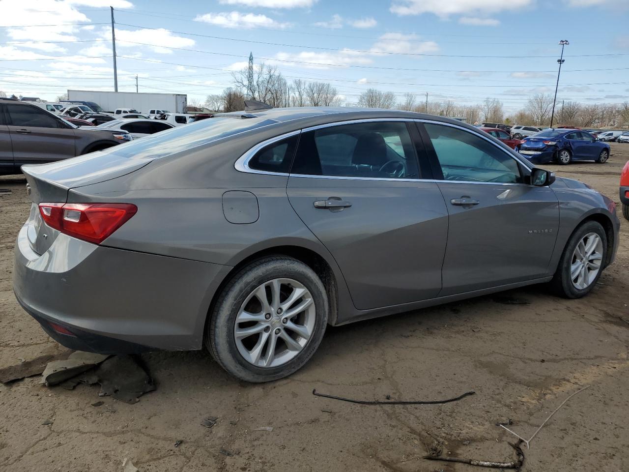 2017 CHEVROLET MALIBU LT - Image 3