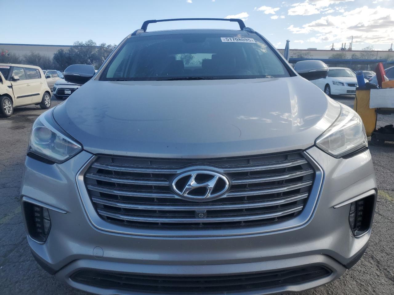 2017 HYUNDAI SANTA FE S - Image 5