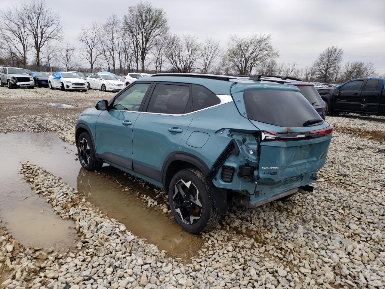 2024 KIA SELTOS EX - Image 2