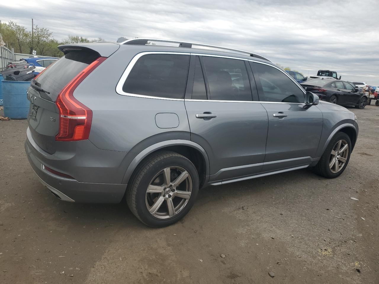 2016 VOLVO XC90 T6 - Фото 3