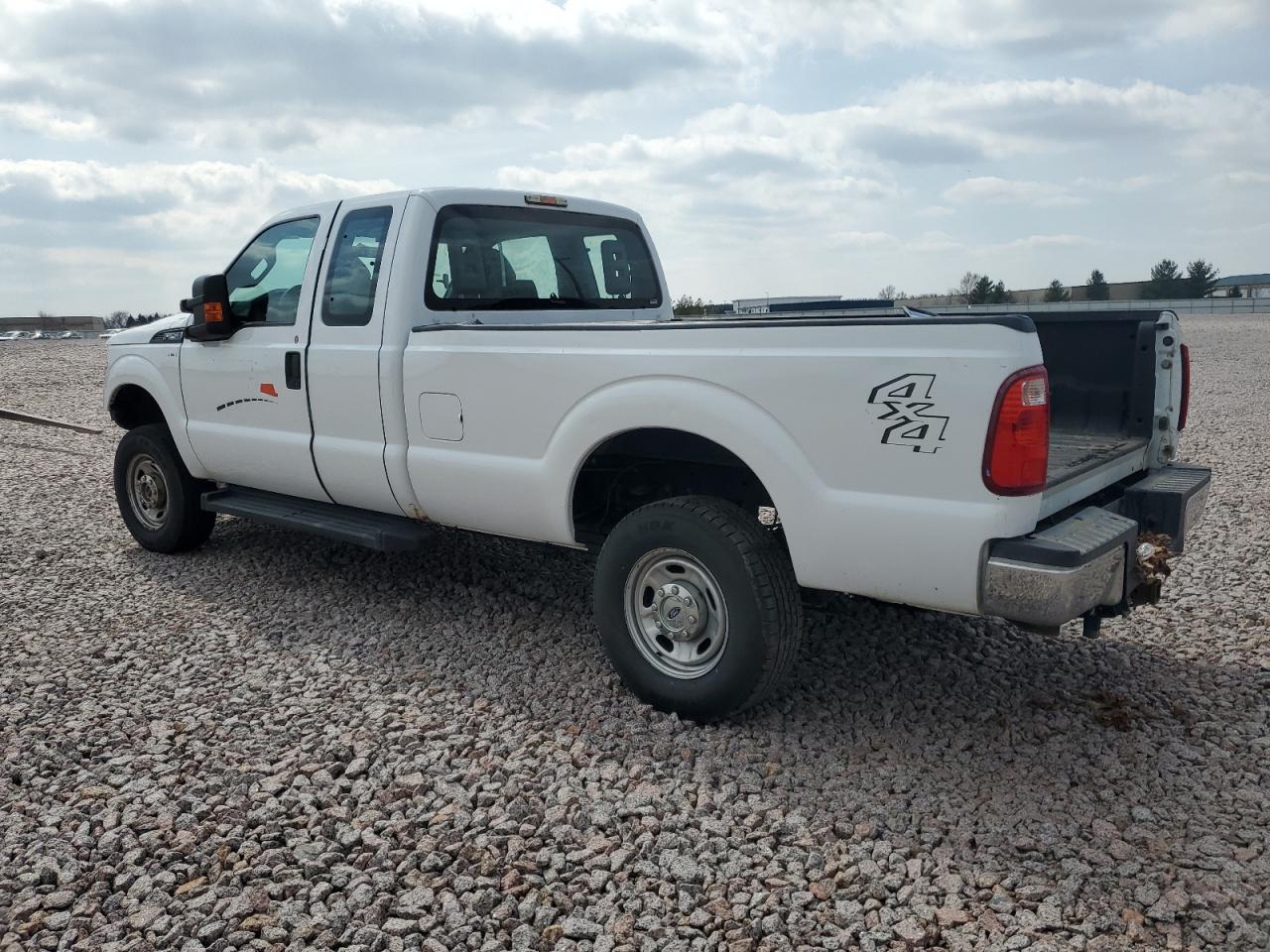 2015 FORD F250 SUPER - Фото 2