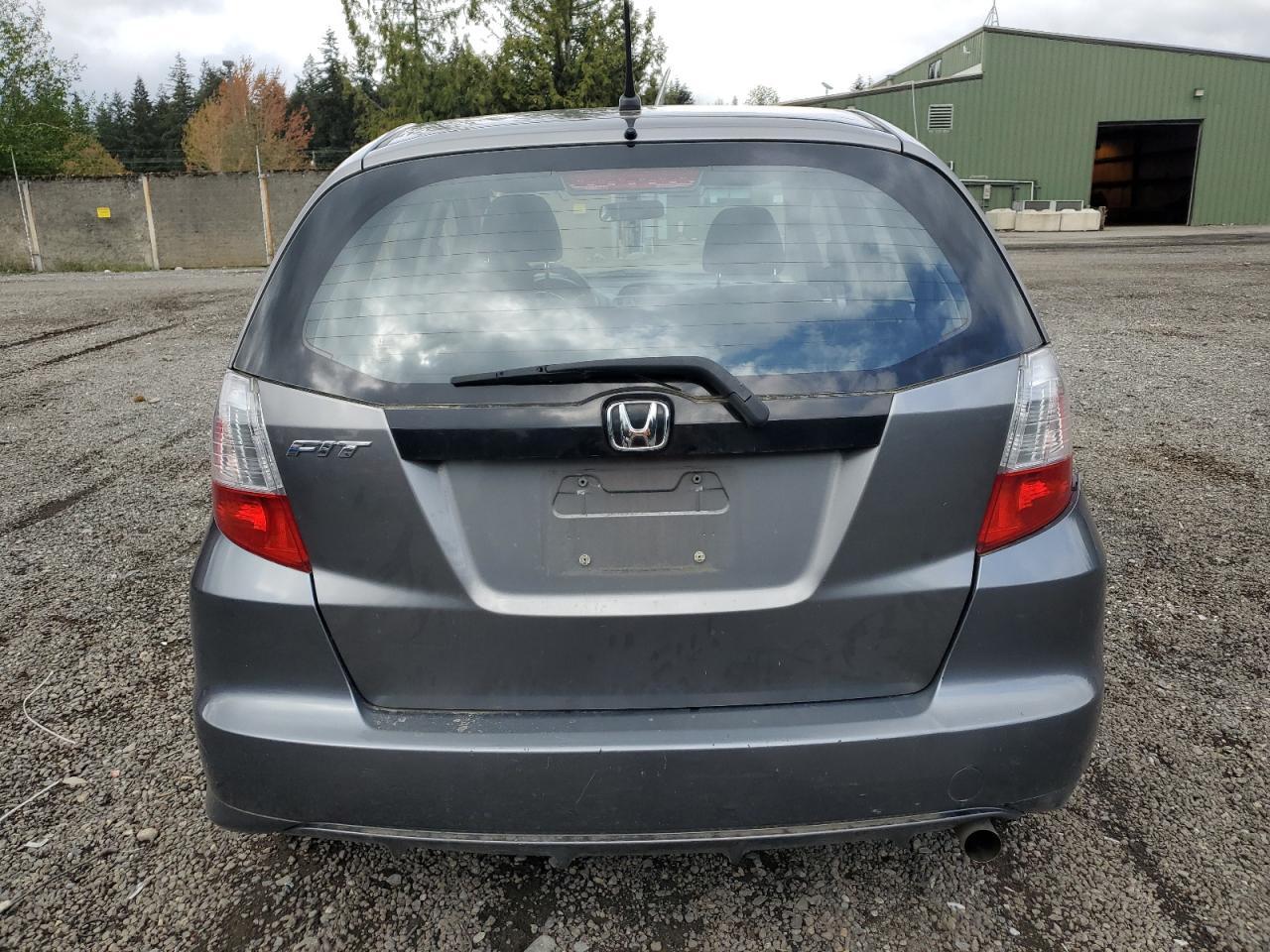2013 HONDA FIT - Image 6