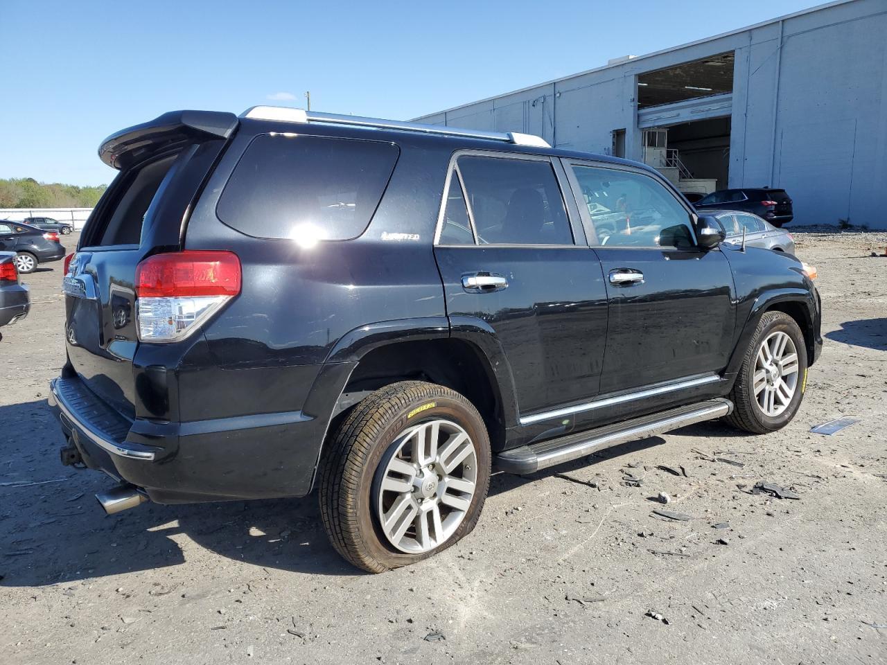 2011 TOYOTA 4RUNNER SR - Image 3
