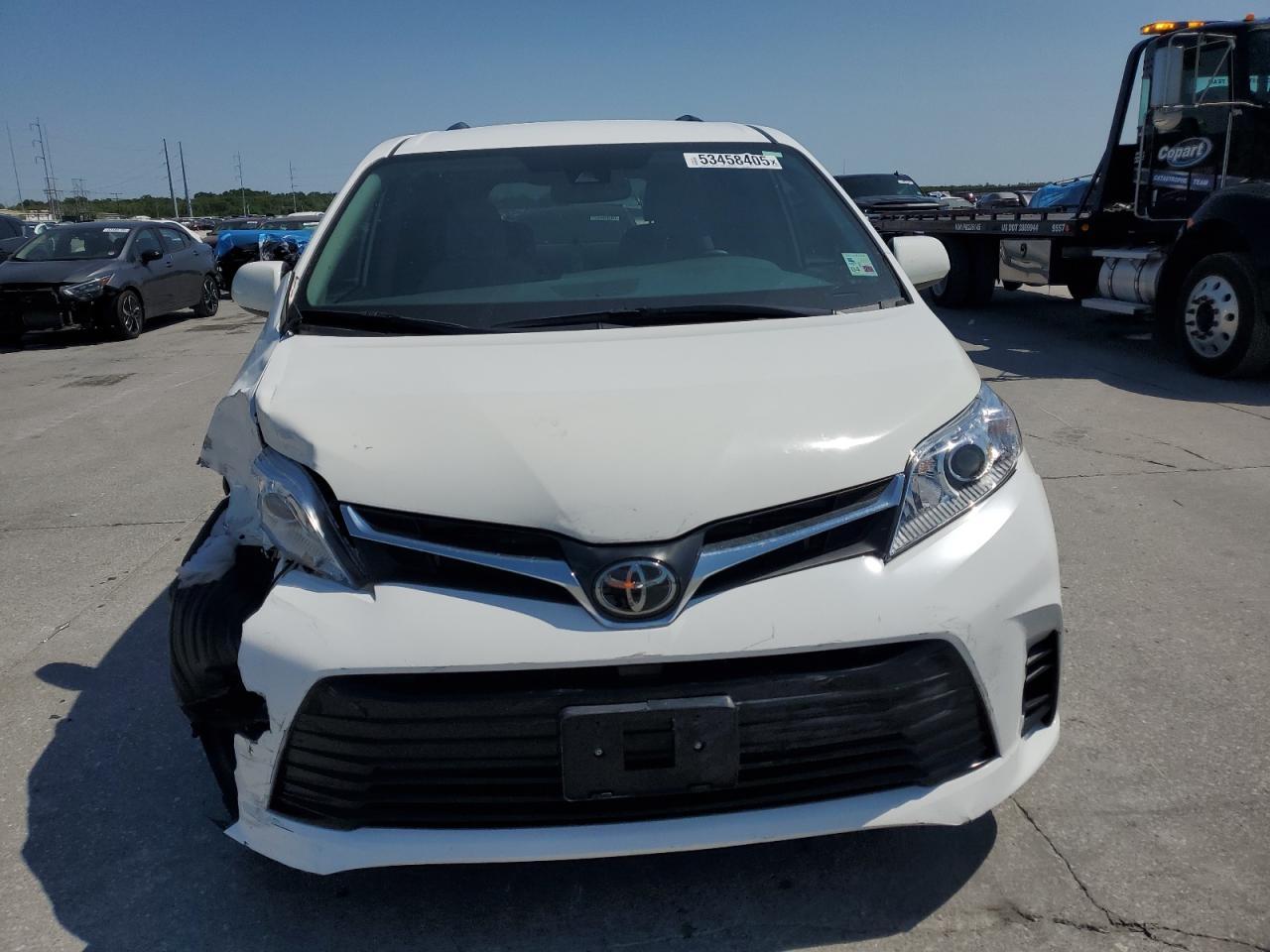 2019 TOYOTA SIENNA LE - Фото 5