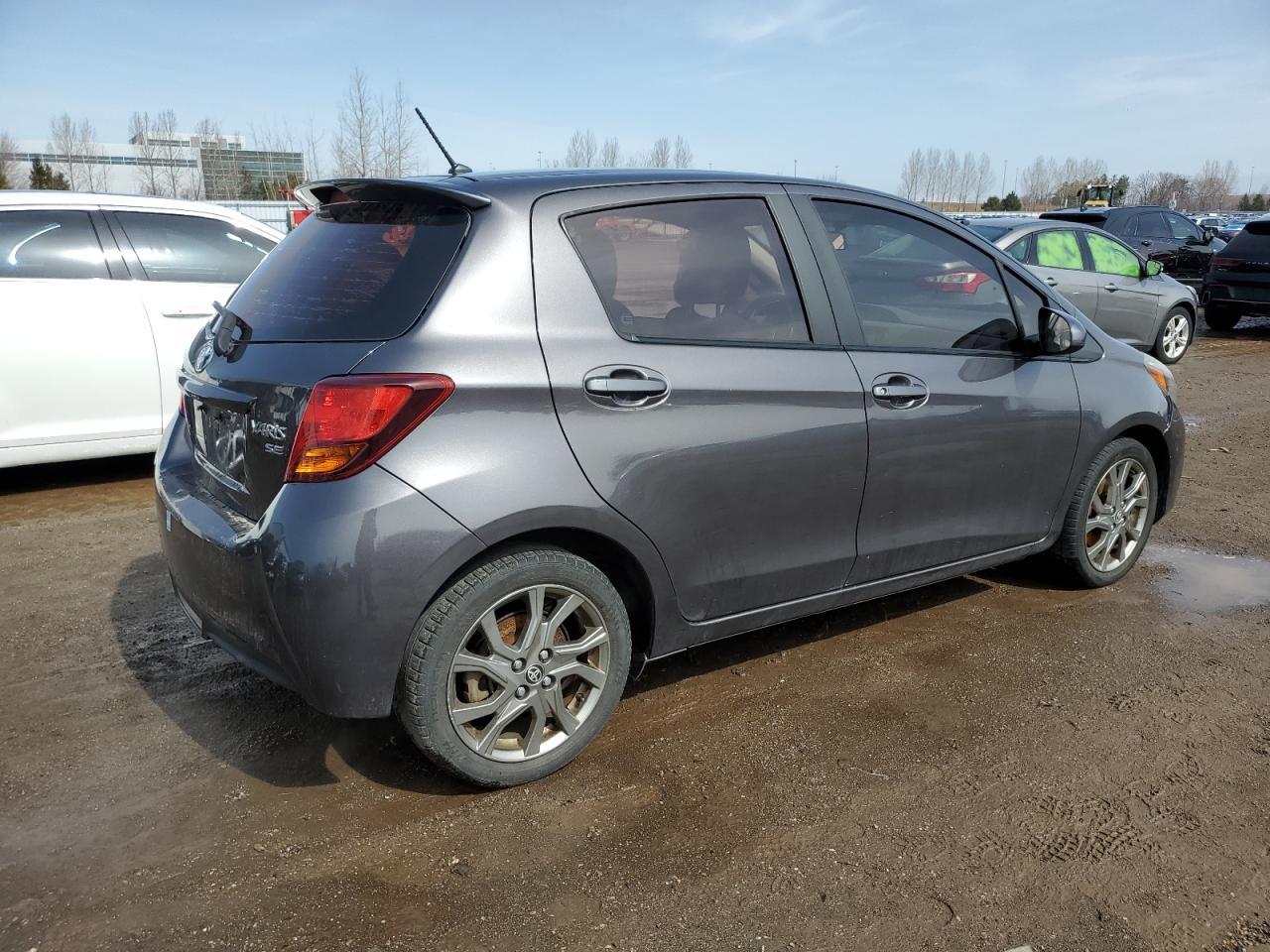 2015 TOYOTA YARIS - Фото 3
