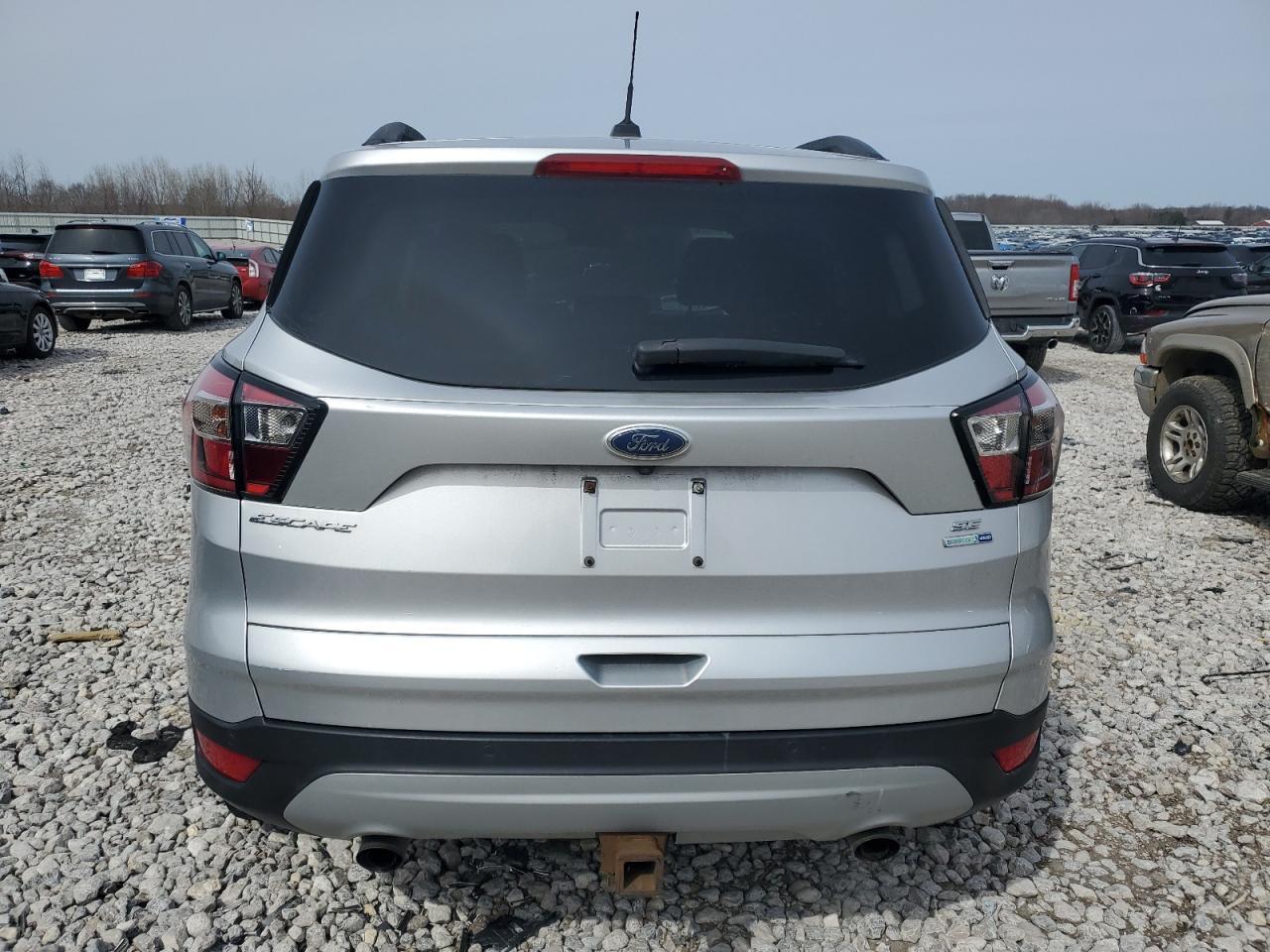 2017 FORD ESCAPE SE - Image 6
