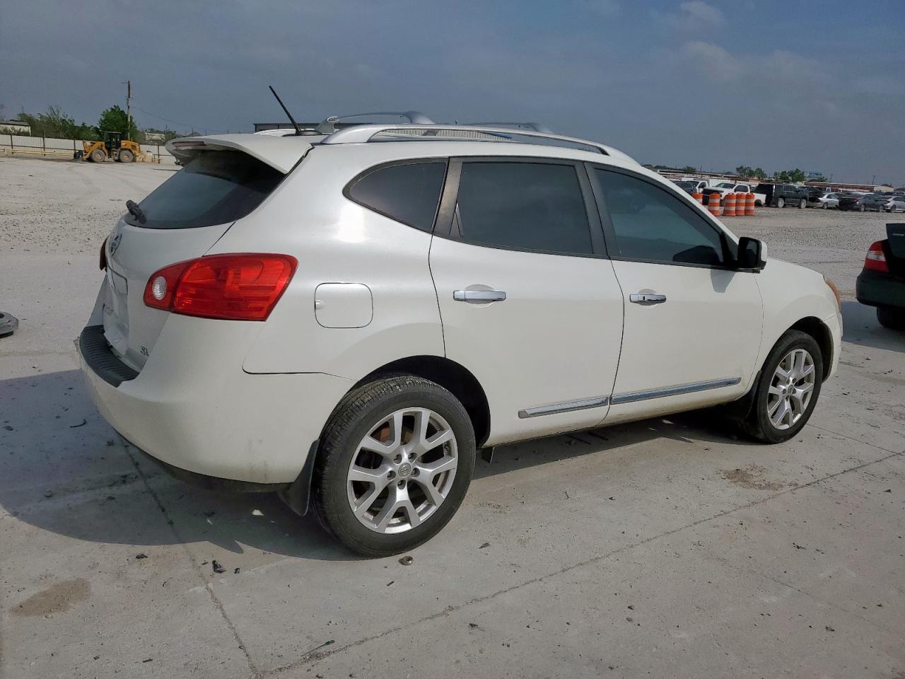 2013 NISSAN ROGUE S - Image 3
