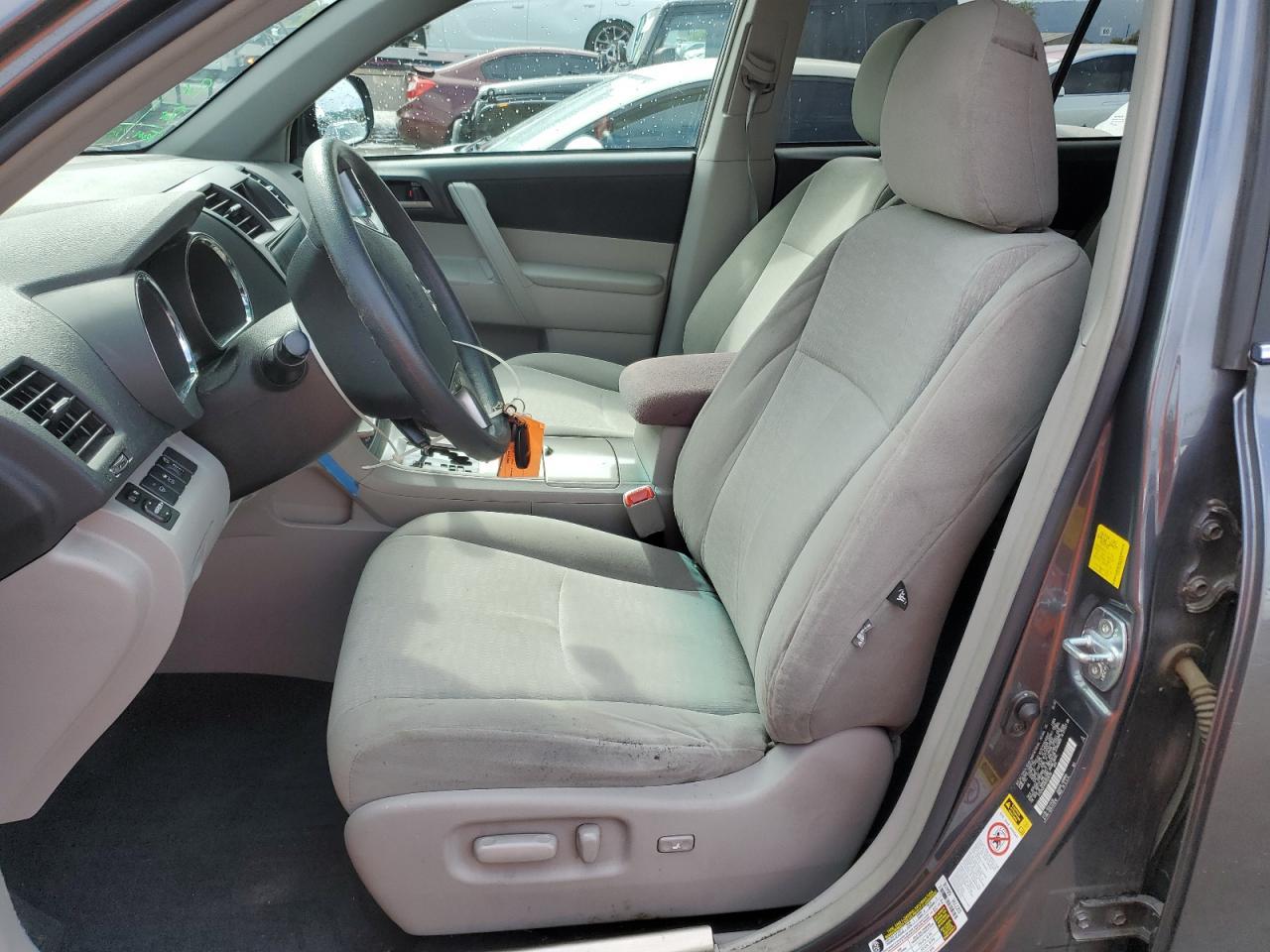 2011 TOYOTA HIGHLANDER - Фото 7