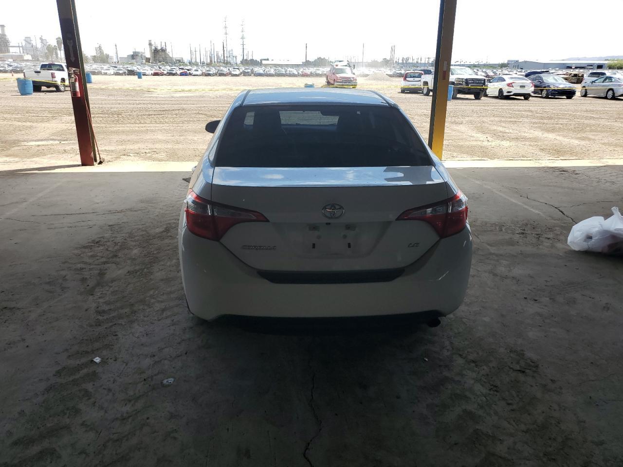 2015 TOYOTA COROLLA L - Фото 6